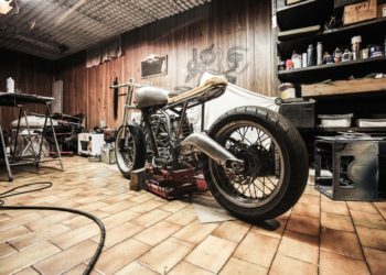 Viaggio in moto: i 10 accessori indispensabili