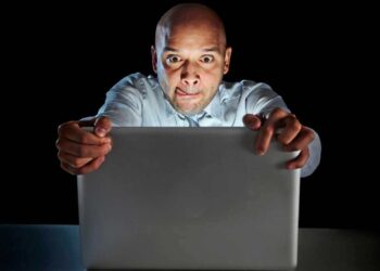 Come nascondere le visite ai siti porno? Navigazione in incognito!