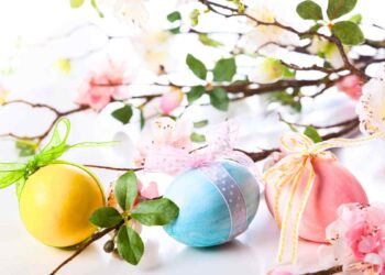 Come decorare la casa per Pasqua: Idee e tendenze del 2025