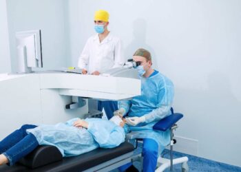 Chirurgia refrattiva: benefici psicologici e pratici