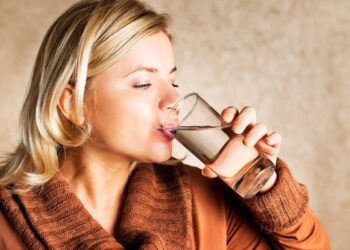 Depuratori d’acqua: perché è importante tenerli in casa?